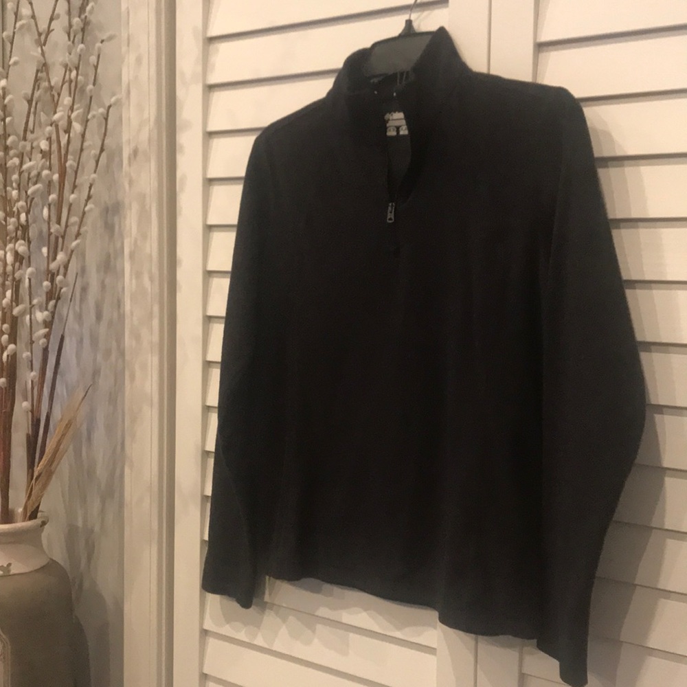 Black Columbia pullover